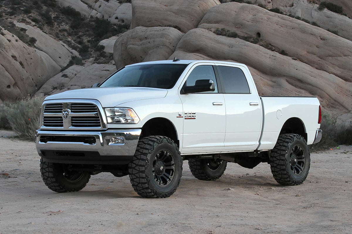 Suspension Lift Kit from Fabtech part number FTS23080