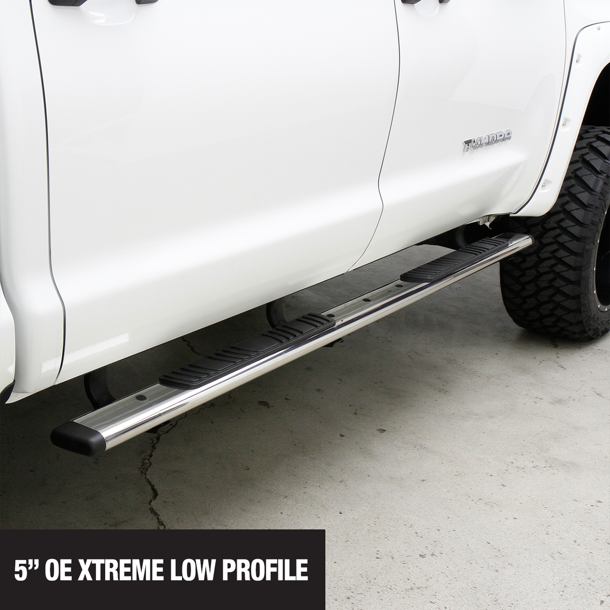 Silver stainless steel step nerf bar with mounting hardware from Big Country part number 395368806