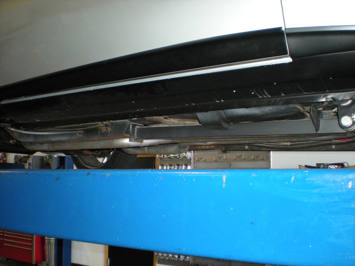 Flowmaster 17129 American Thunder Crossmember-Back Exhaust SystemExhaust System KitFlowmaster