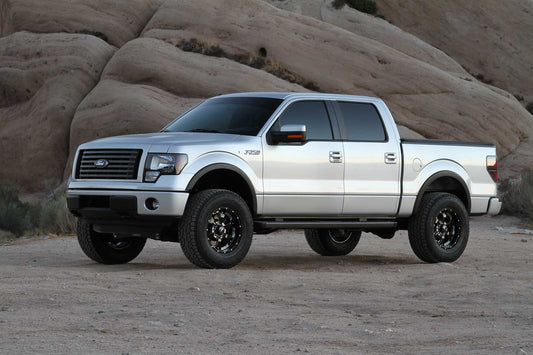Suspension Lift Kit from Fabtech part number FTS22155