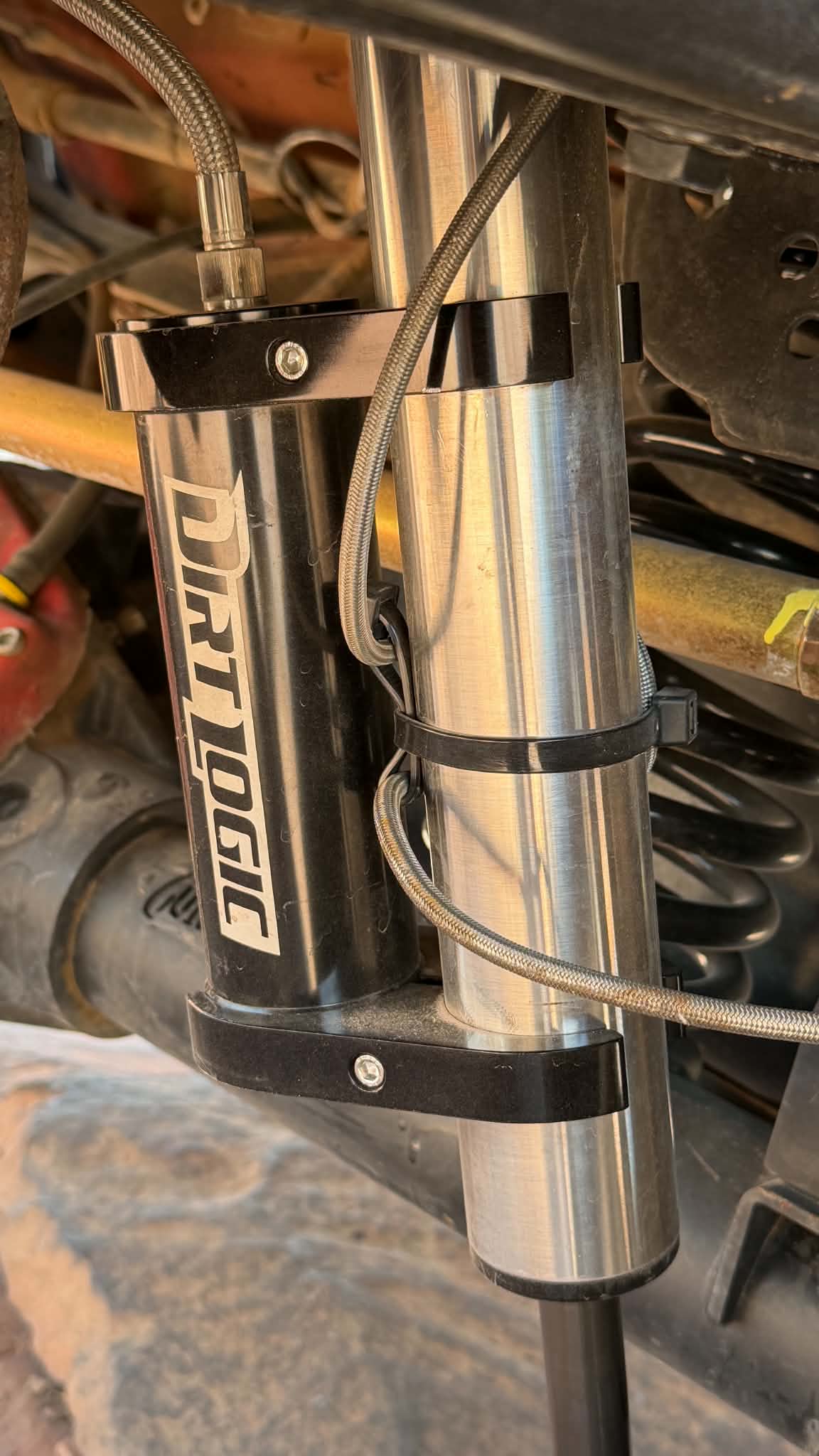 Dirt Logic Billet Aluminum Reservoir Clamp from Fabtech part number FTS89935