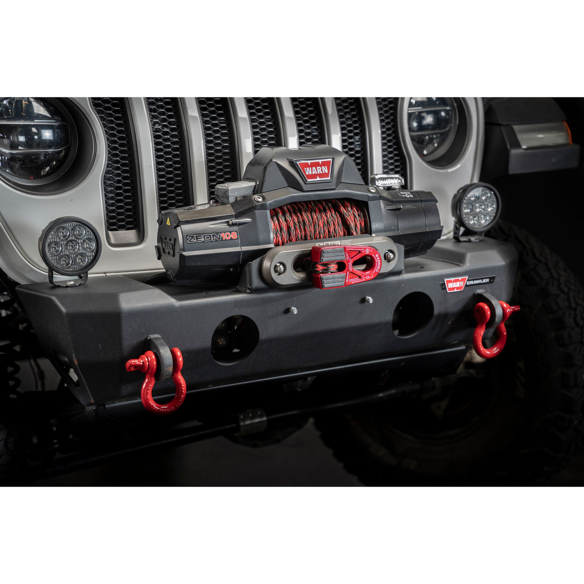 Red powdercoat 6061 aluminum winch shackle from Factor 55 part number 00080-01