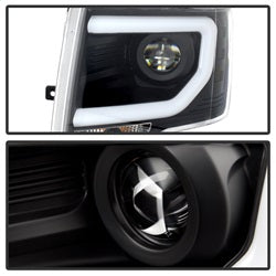 Headlight from Spyder Auto part number 5077646